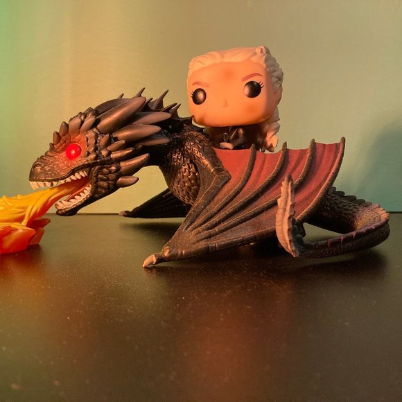 *RARE* Funko POP: Game Of Thrones -Daenerys on Fiery Drogon Collector's Item - Picture 6 of 6